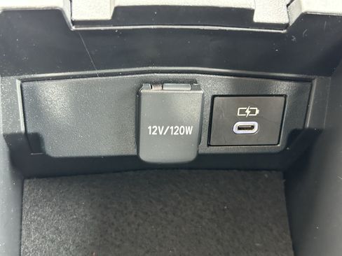 Used 2024 Toyota Corolla LE FWD image 32