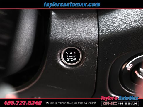 Used 2024 Nissan Frontier PRO-4X w/ Technology Package image 29