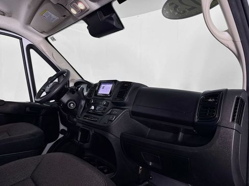 Used 2025 RAM ProMaster 2500 w/ Convenience Group FWD image 30