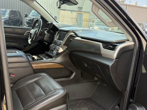 Used 2020 GMC Yukon Denali w/ Enhanced Security Package image 12