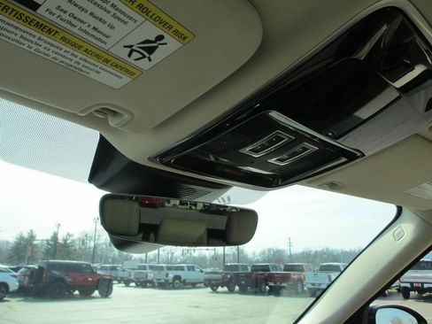 Used 2021 Land Rover Range Rover Westminster Edition image 31