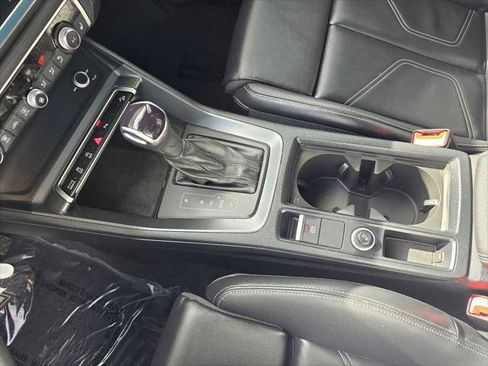 Used 2025 Audi Q3 2.0T Premium w/ Black Optic Sport Package AWD/4WD image 35