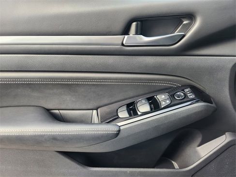 Used 2023 Nissan Altima 2.5 SL image 17