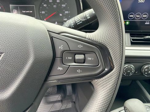 New 2026 Chevrolet Trax LS w/ LS Convenience Package FWD image 17