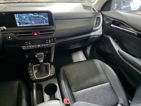 Used 2024 Kia Seltos EX image 13