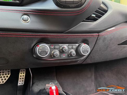 Used 2019 Ferrari 488 GTB RWD image 17
