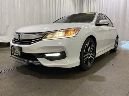 Used 2017 Honda Accord Sport Special Edition image 24