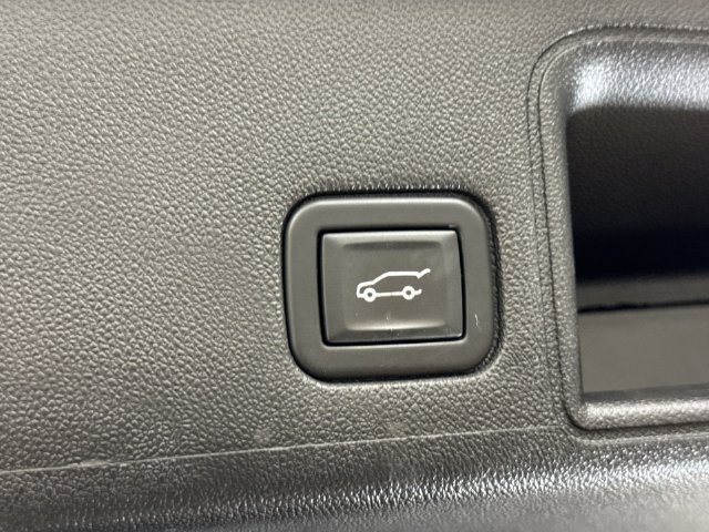 Certified 2023 GMC Terrain SLE w/ Driver Convenience Package AWD/4WD image 25