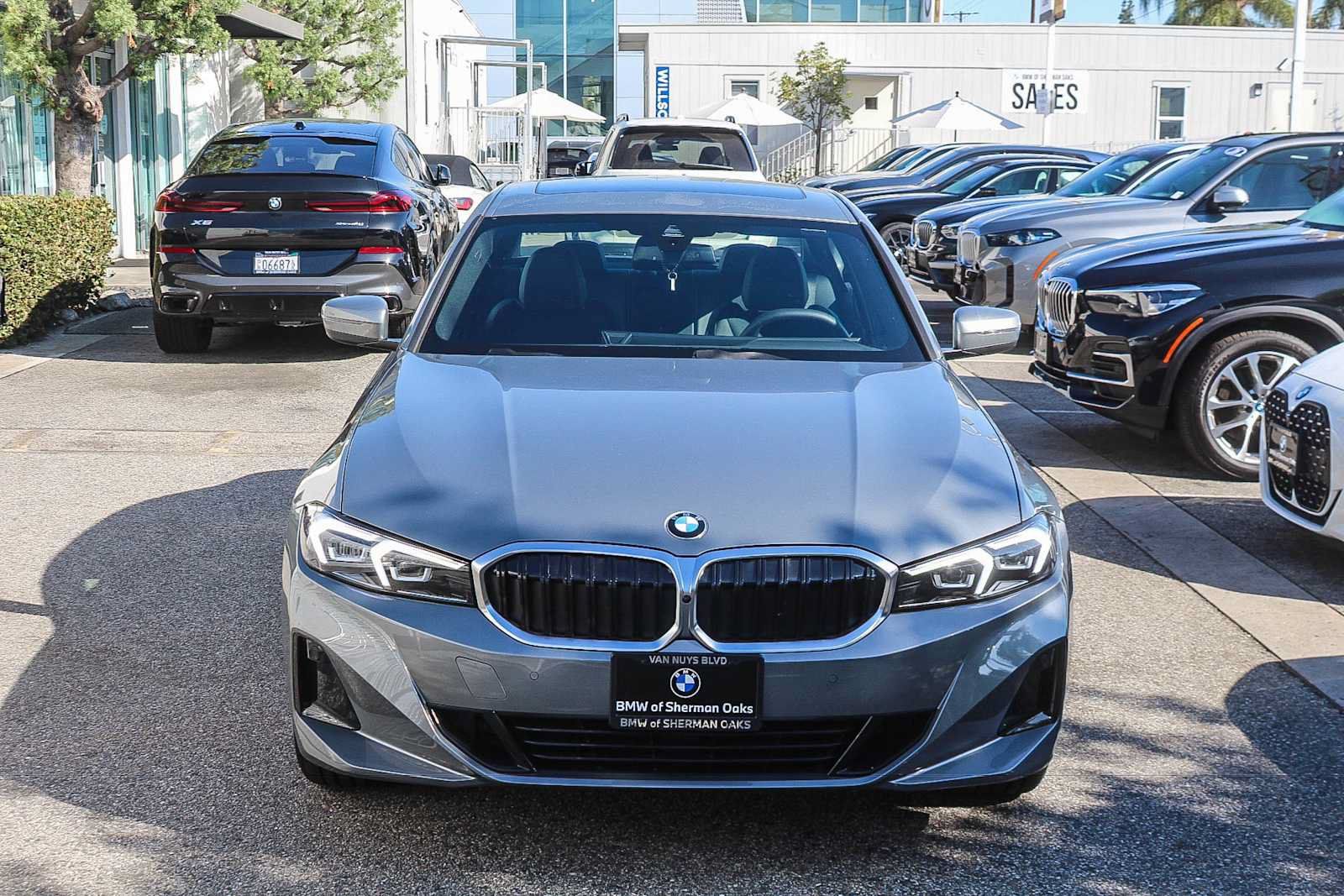 Used 2026 BMW 330i Sedan w/ Convenience Package RWD image 3