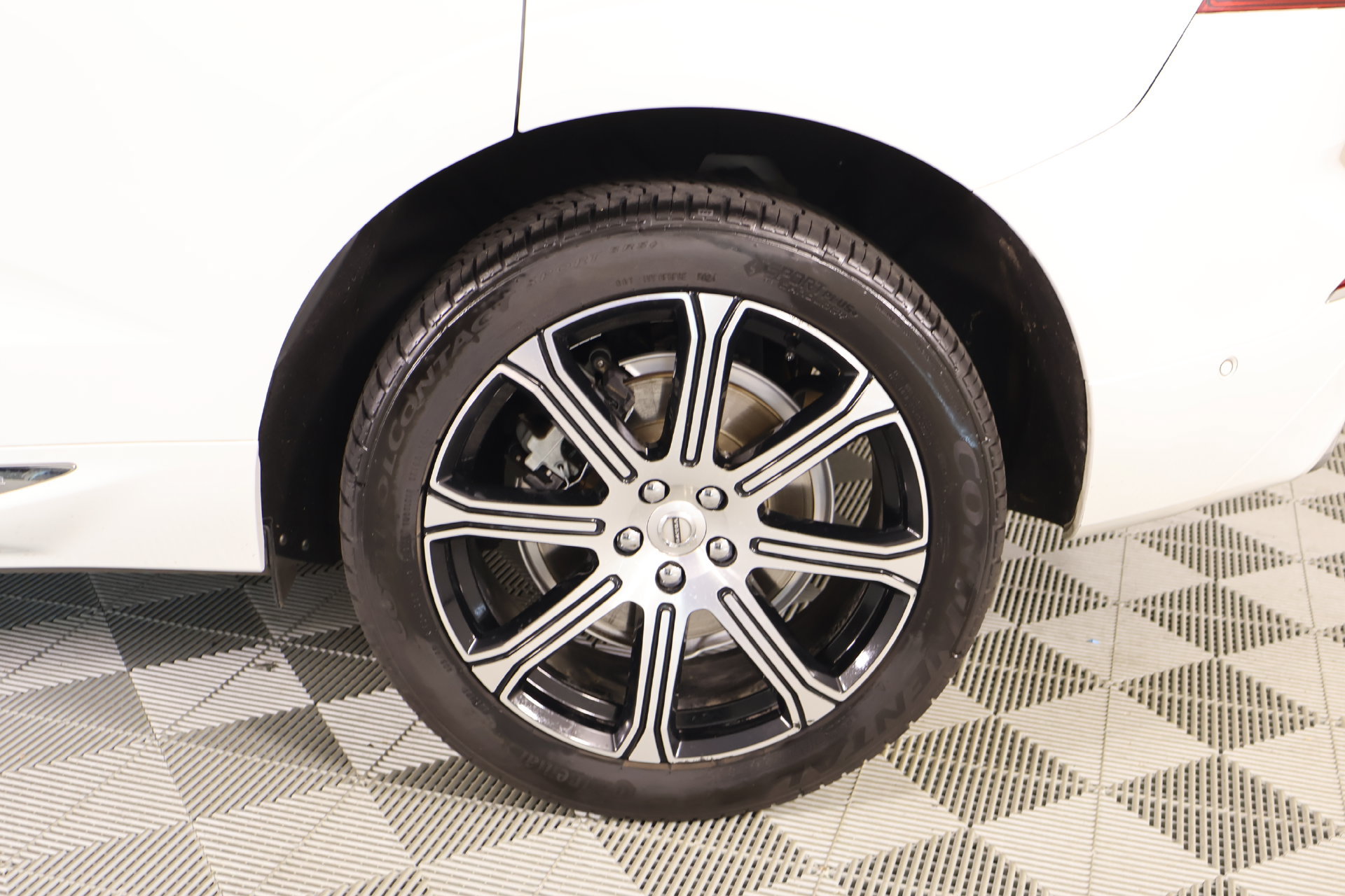 Used 2020 Volvo XC60 T6 Inscription AWD/4WD image 20