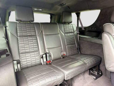 Used 2023 Cadillac Escalade ESV Sport Platinum AWD/4WD image 21