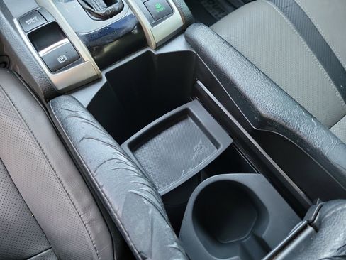 Used 2018 Honda Civic EX-L image 23