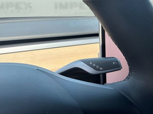 Used 2023 Tesla Model Y Long Range AWD/4WD image 14