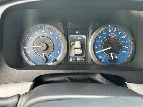 Used 2017 Toyota Sienna XLE Premium image 34