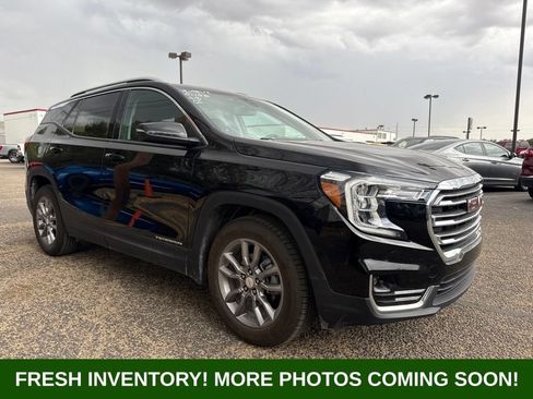 Used 2024 GMC Terrain SLT FWD image 1