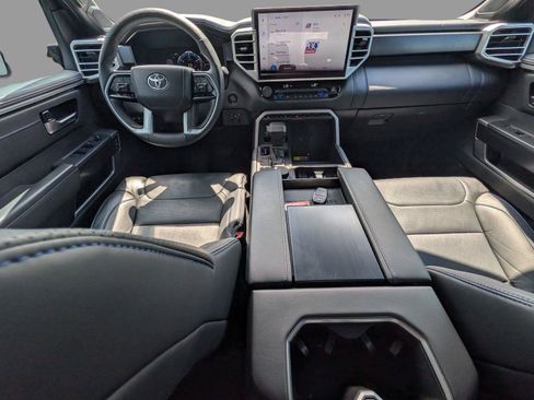 Used 2025 Toyota Tundra Platinum AWD/4WD image 34
