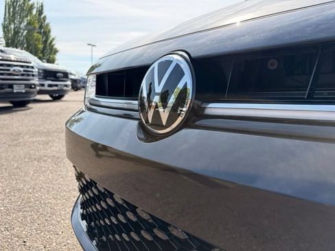 Used 2025 Volkswagen Jetta Sport FWD image 5