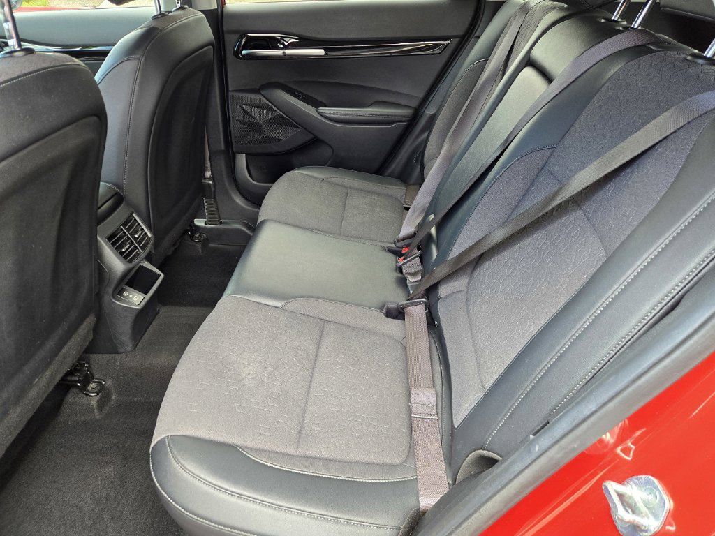Used 2024 Kia Seltos S FWD image 11