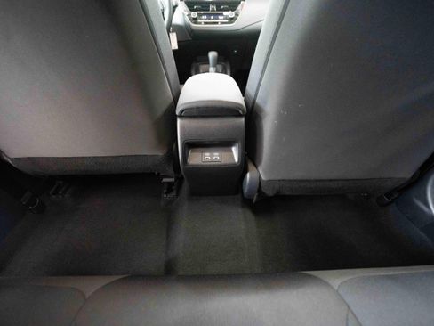 Used 2025 Toyota Corolla LE FWD image 22