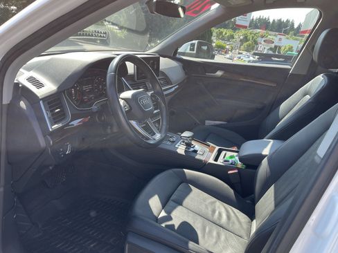 Used 2020 Audi Q5 2.0T Premium Plus w/ Premium Plus Package AWD/4WD image 10