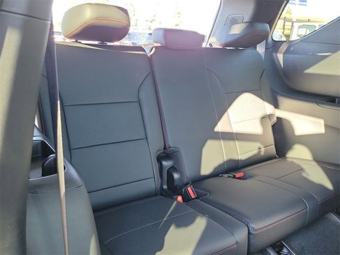 New 2026 Chevrolet Traverse RS w/ LPO, Floor Liner Package image 21
