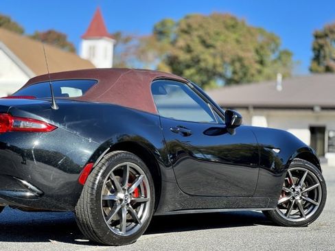 Used 2018 MAZDA MX-5 Miata Grand Touring image 8