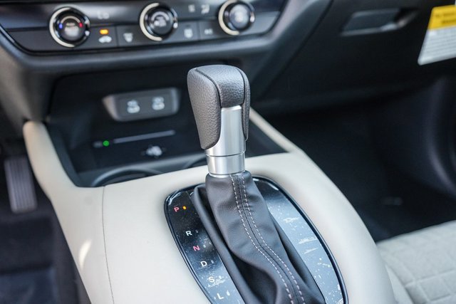 New 2027 Honda HR-V LX image 14