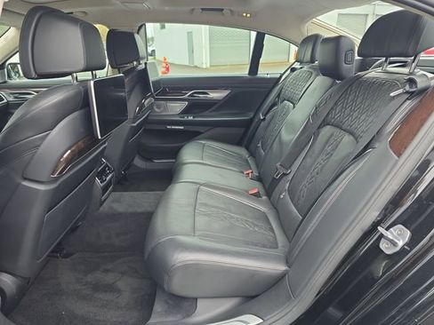 Used 2016 BMW 750i xDrive 750i xDrive image 16