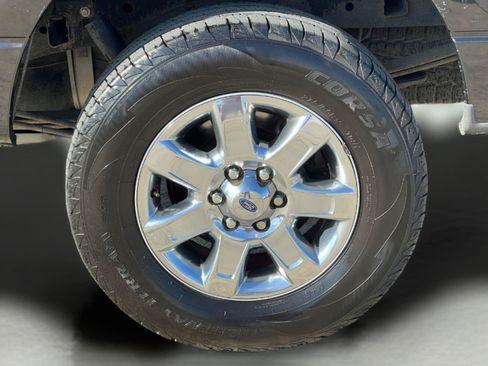 Used 2014 Ford F150 XLT w/ Equipment Group 302A Luxury AWD/4WD image 9