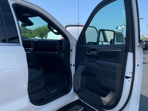 Used 2024 Chevrolet Silverado 1500 High Country w/ High Country Premium Package image 28