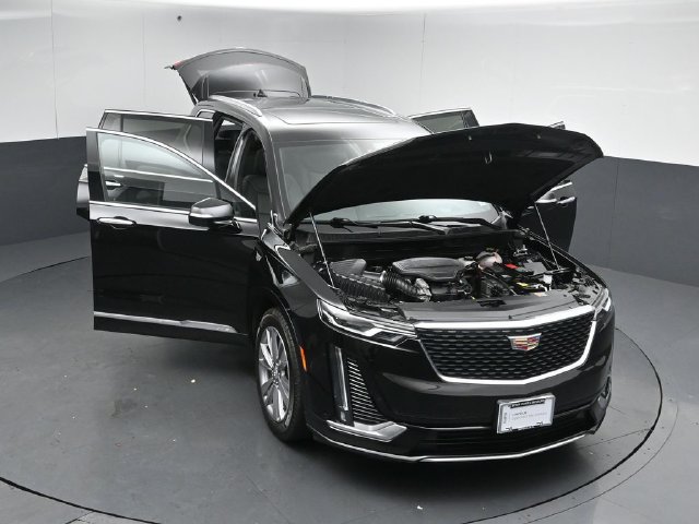 Used 2025 Cadillac XT6 Premium Luxury w/ Technology Package AWD/4WD image 55