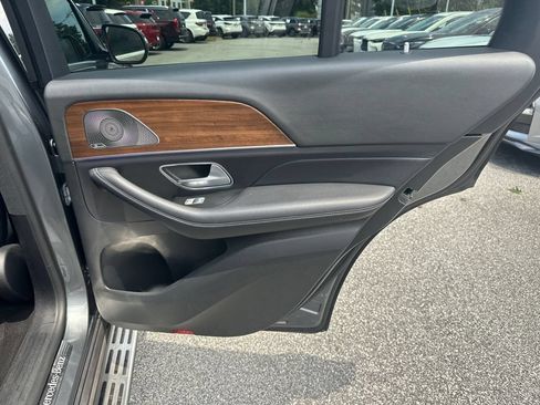 Used 2021 Mercedes-Benz GLE 350 4MATIC image 16