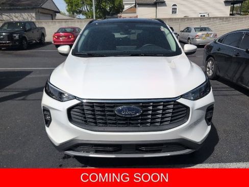 Used 2025 Ford Escape SE FWD image 6