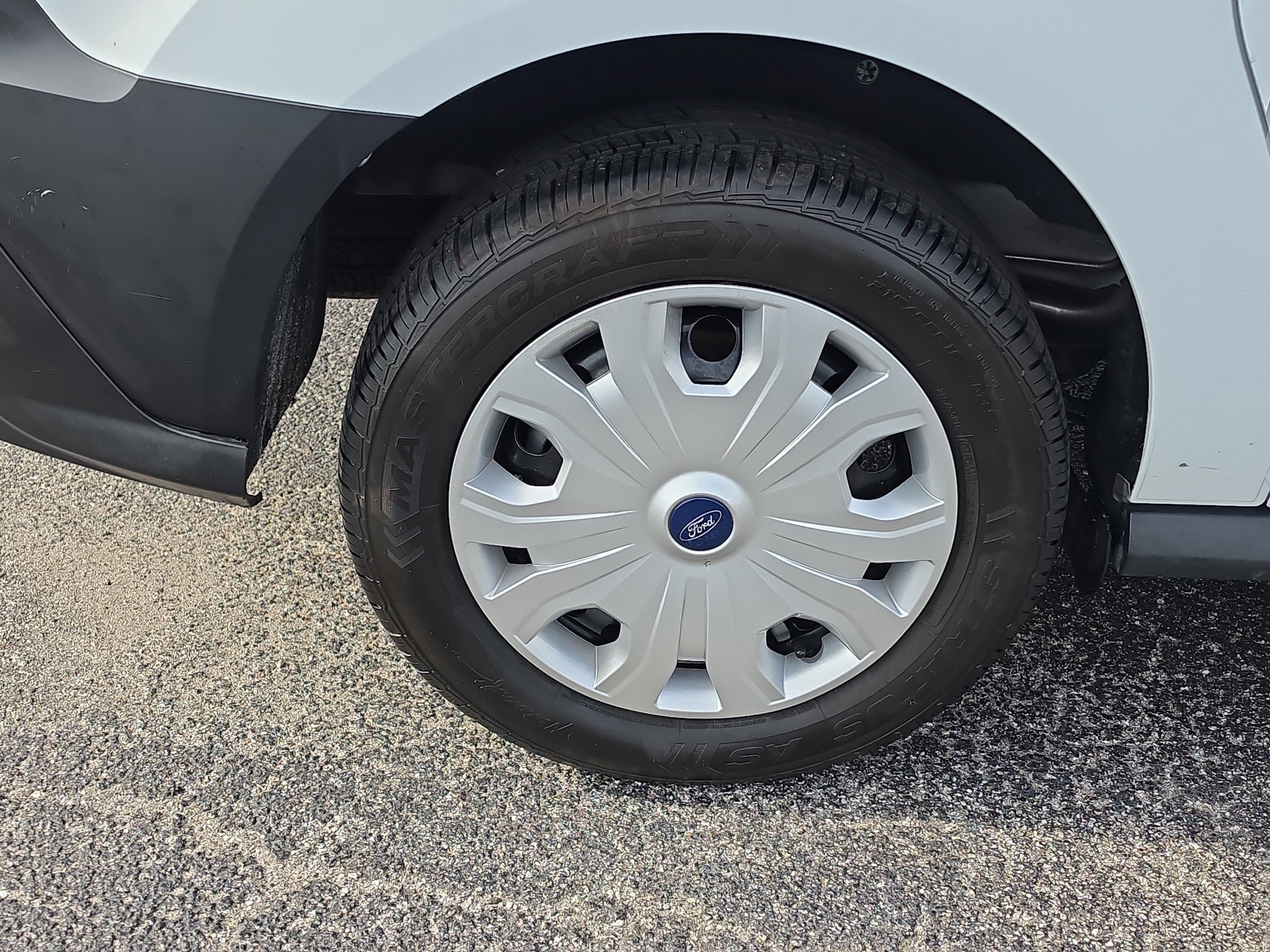 Used 2022 Ford Transit Connect XL FWD image 5