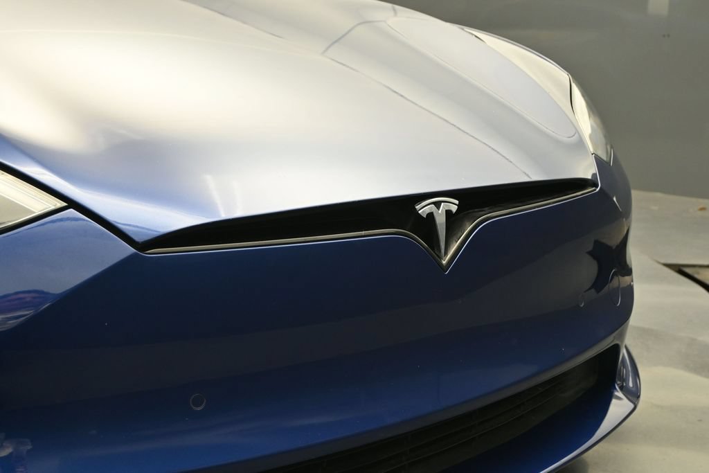 Used 2022 Tesla Model S Plaid AWD/4WD image 5