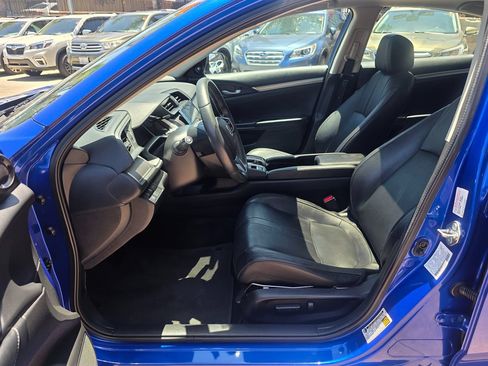 Used 2018 Honda Civic Touring image 20