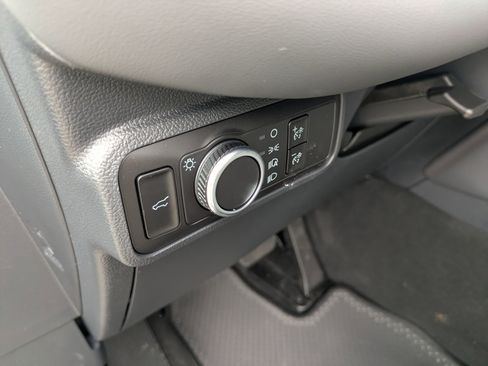 New 2026 Ford Explorer Active RWD image 14