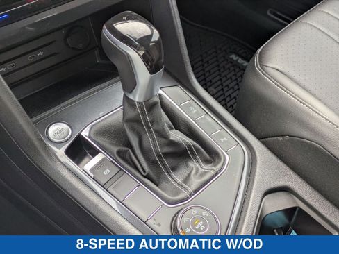 Used 2023 Volkswagen Tiguan SE R-Line image 25