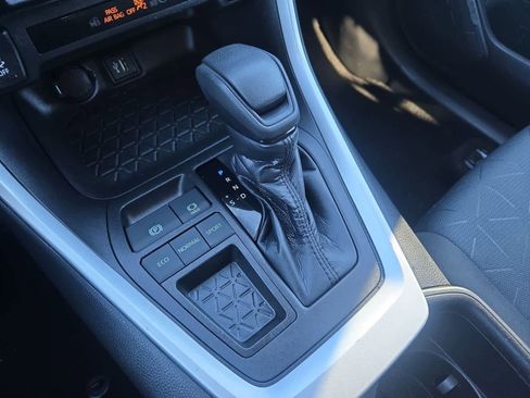 Used 2023 Toyota RAV4 XLE image 31