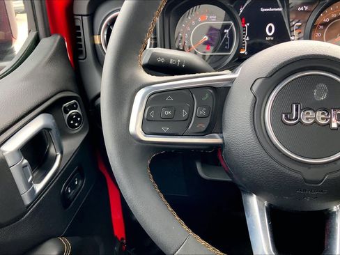 Used 2024 Jeep Wrangler Sahara w/ Safety Group image 23