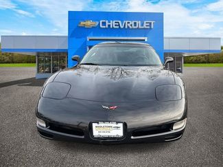 Used 2004 Chevrolet Corvette Coupe w/ Preferred Equipment Group video 2