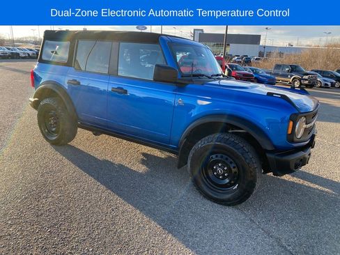 Used 2023 Ford Bronco Black Diamond image 8