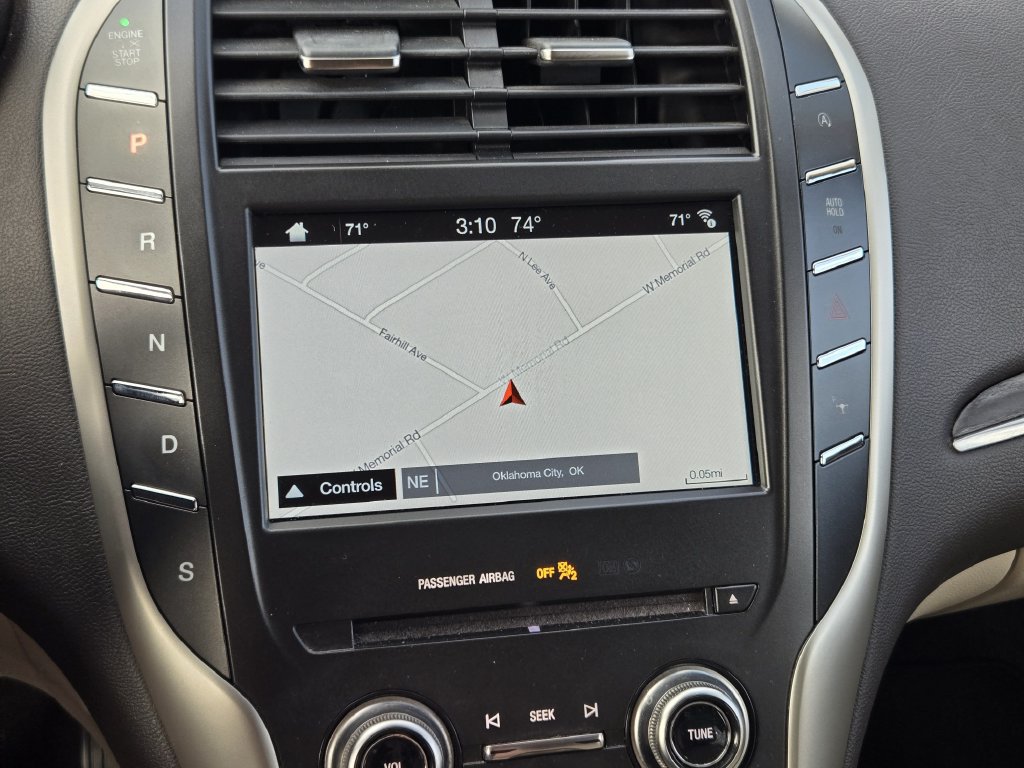 Used 2018 Lincoln MKC Reserve FWD image 18