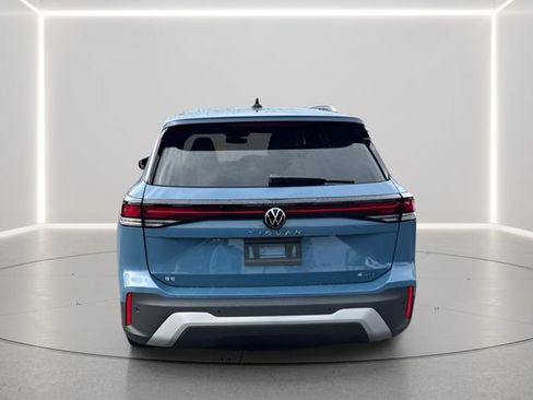 Used 2026 Volkswagen Tiguan SE AWD/4WD image 36