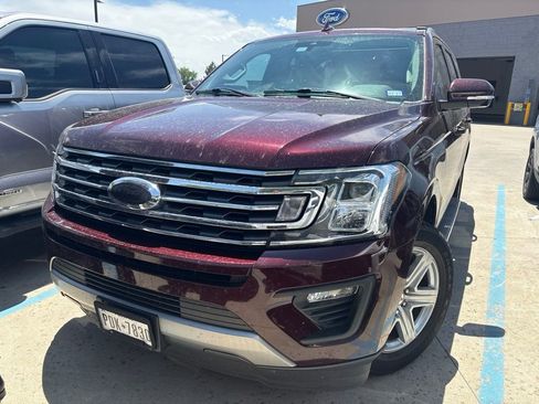 Used 2021 Ford Expedition XLT RWD image 2