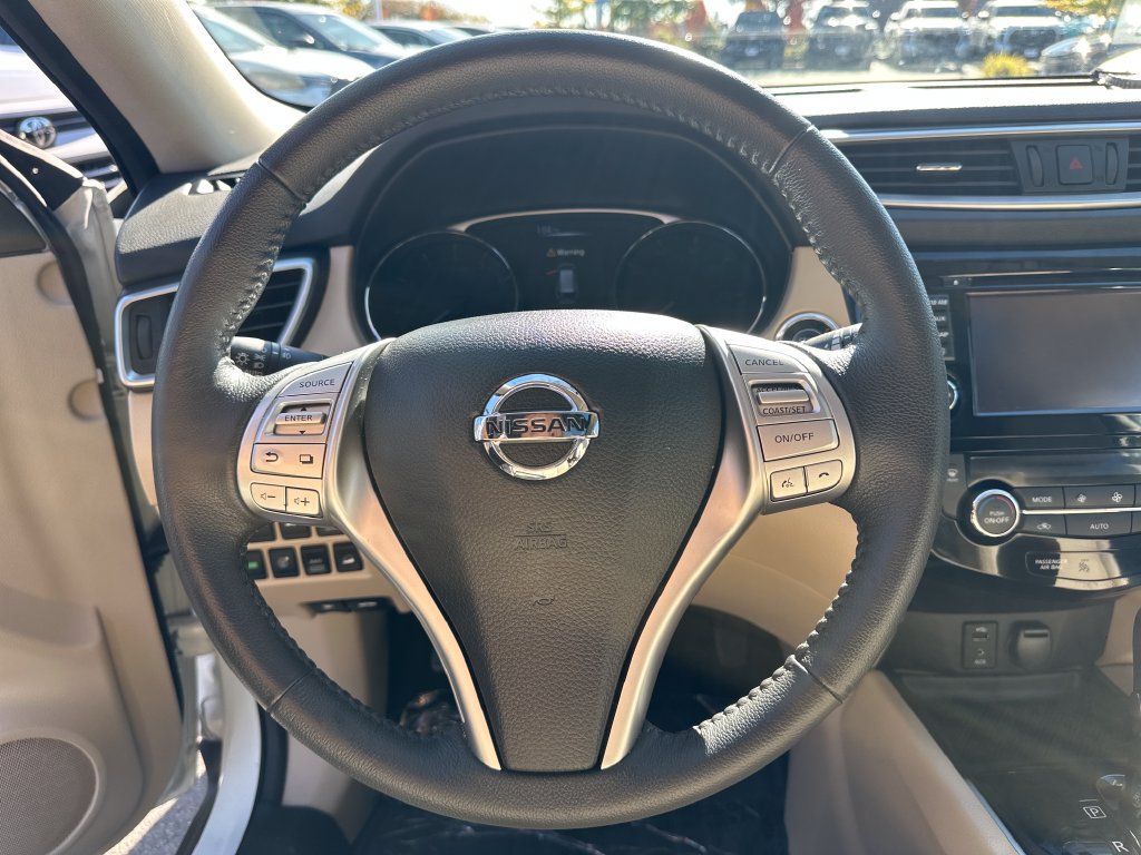 Used 2016 Nissan Rogue SL w/ SL Premium Package AWD/4WD image 18