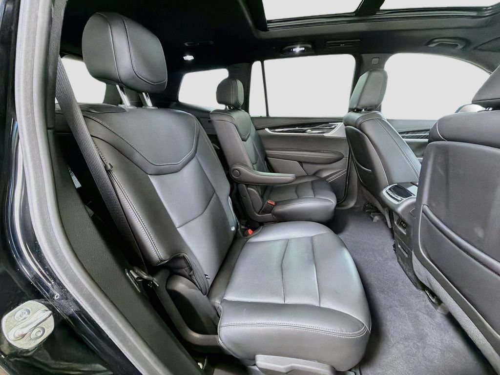 Certified 2024 Cadillac XT6 Premium Luxury w/ Technology Package AWD/4WD image 30