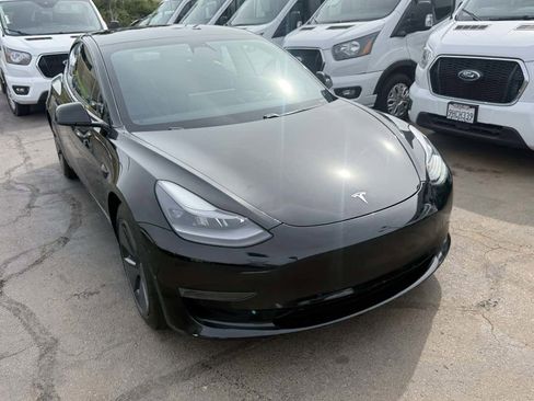 Used 2021 Tesla Model 3 image 8