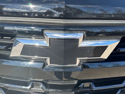 Certified 2022 Chevrolet Silverado 1500 RST image 32