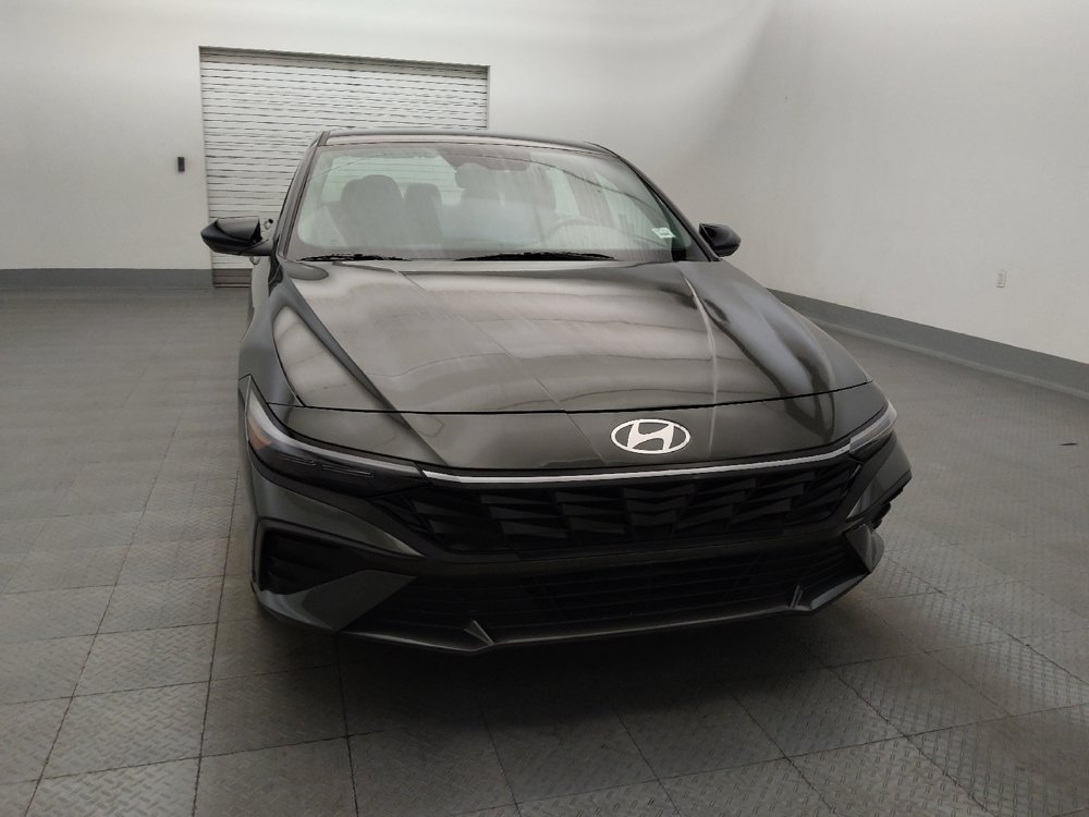 Used 2025 Hyundai Elantra Sport FWD image 14